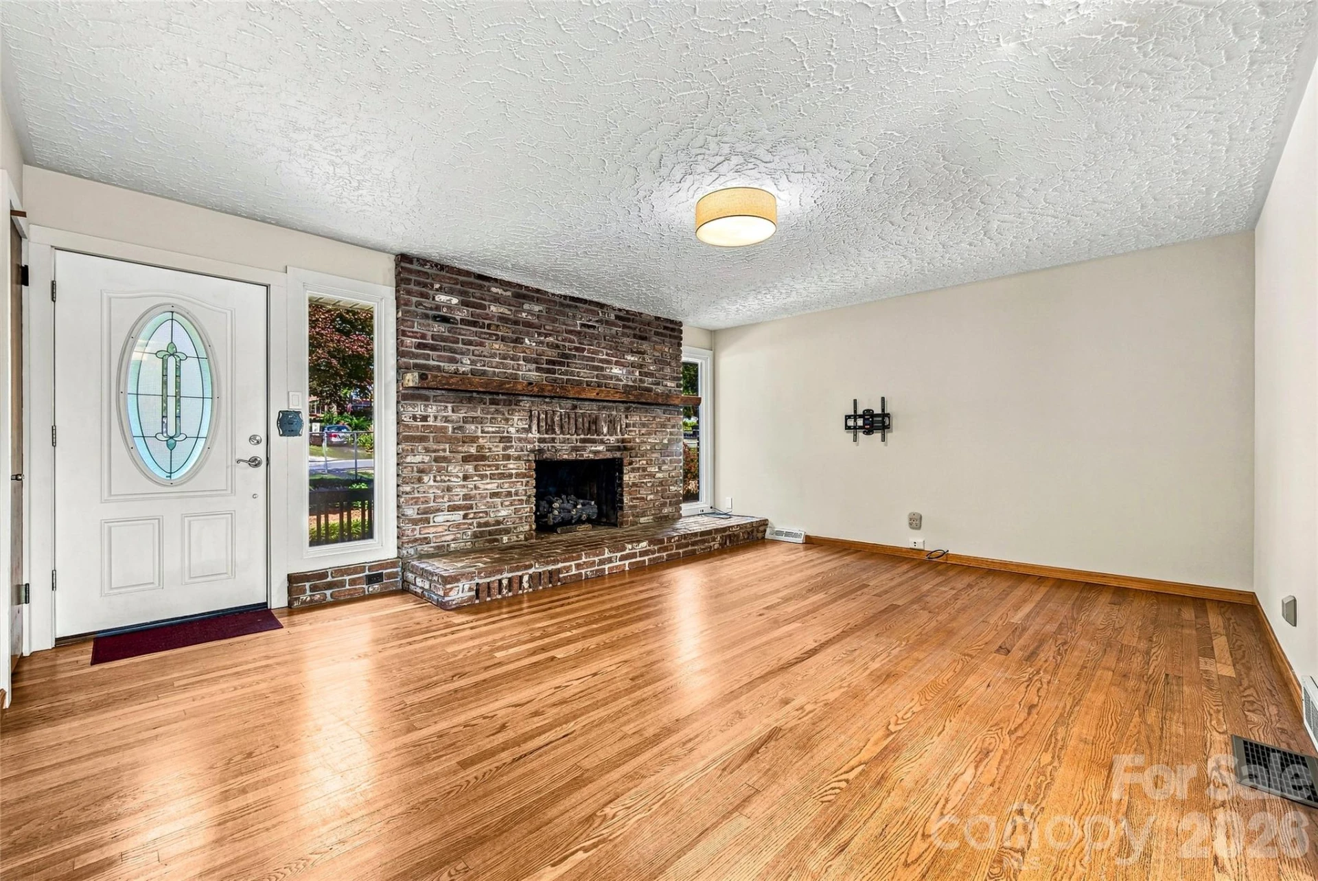708 Loop Road - Photo 4
