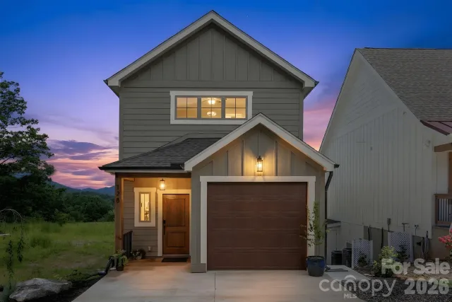 128 Chepstow Place, Black Mountain, NC, 28711