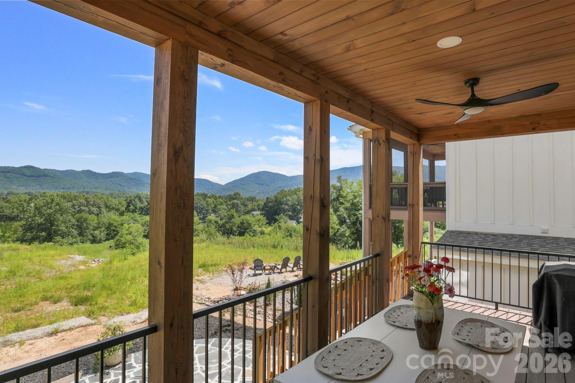 128 Chepstow Place - Photo 9