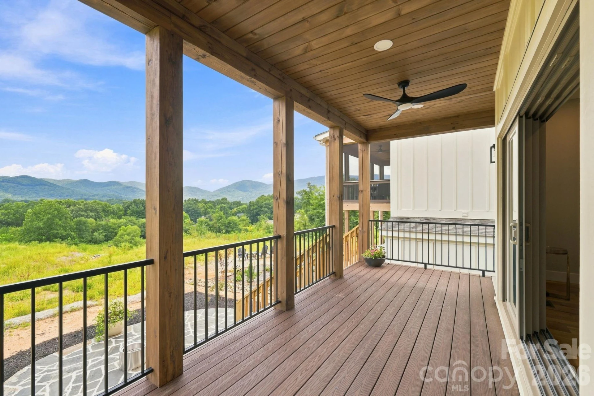 128 Chepstow Place - Photo 8