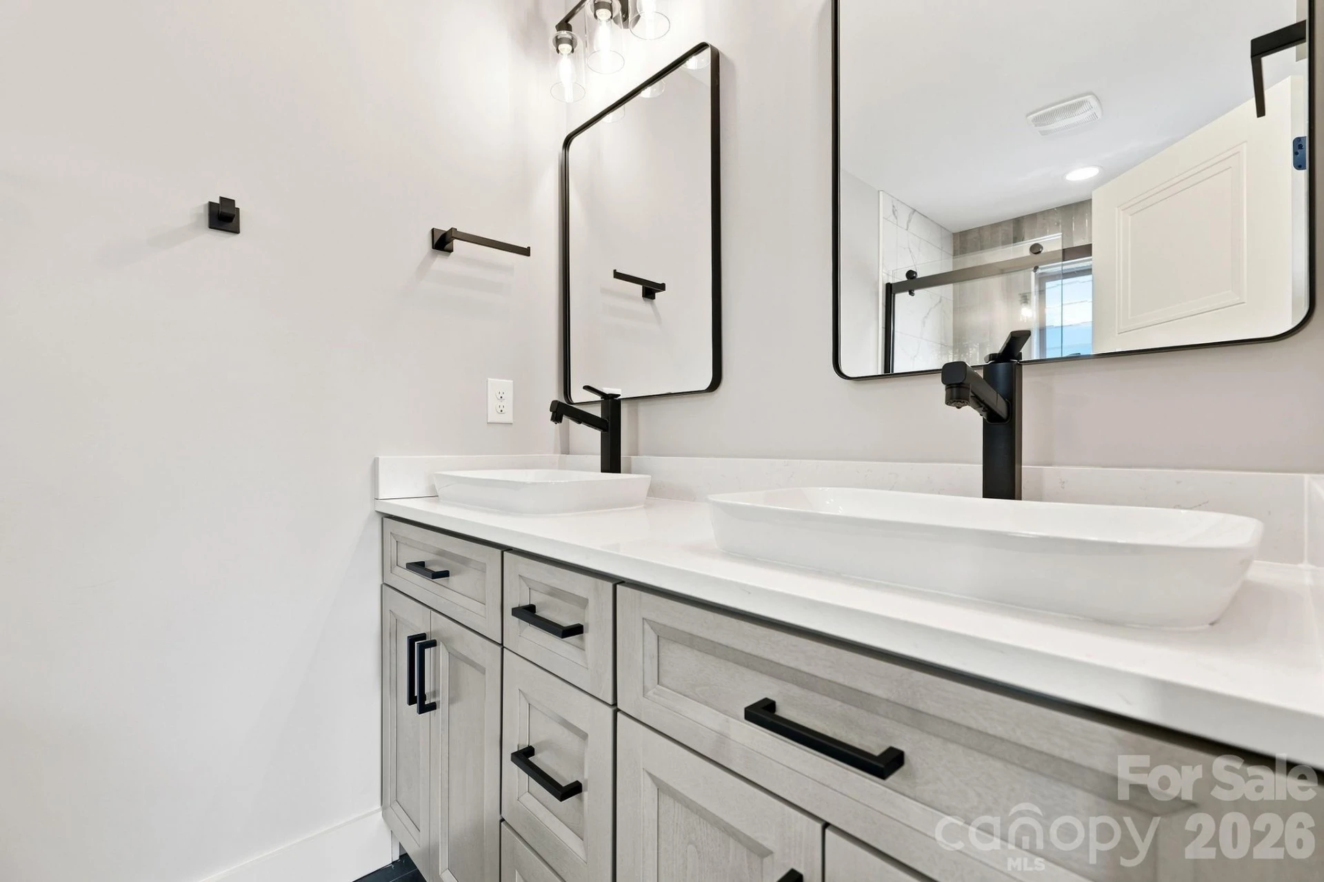 128 Chepstow Place - Photo 15