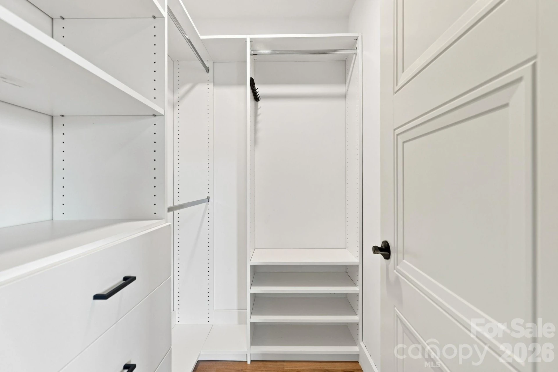 128 Chepstow Place - Photo 17