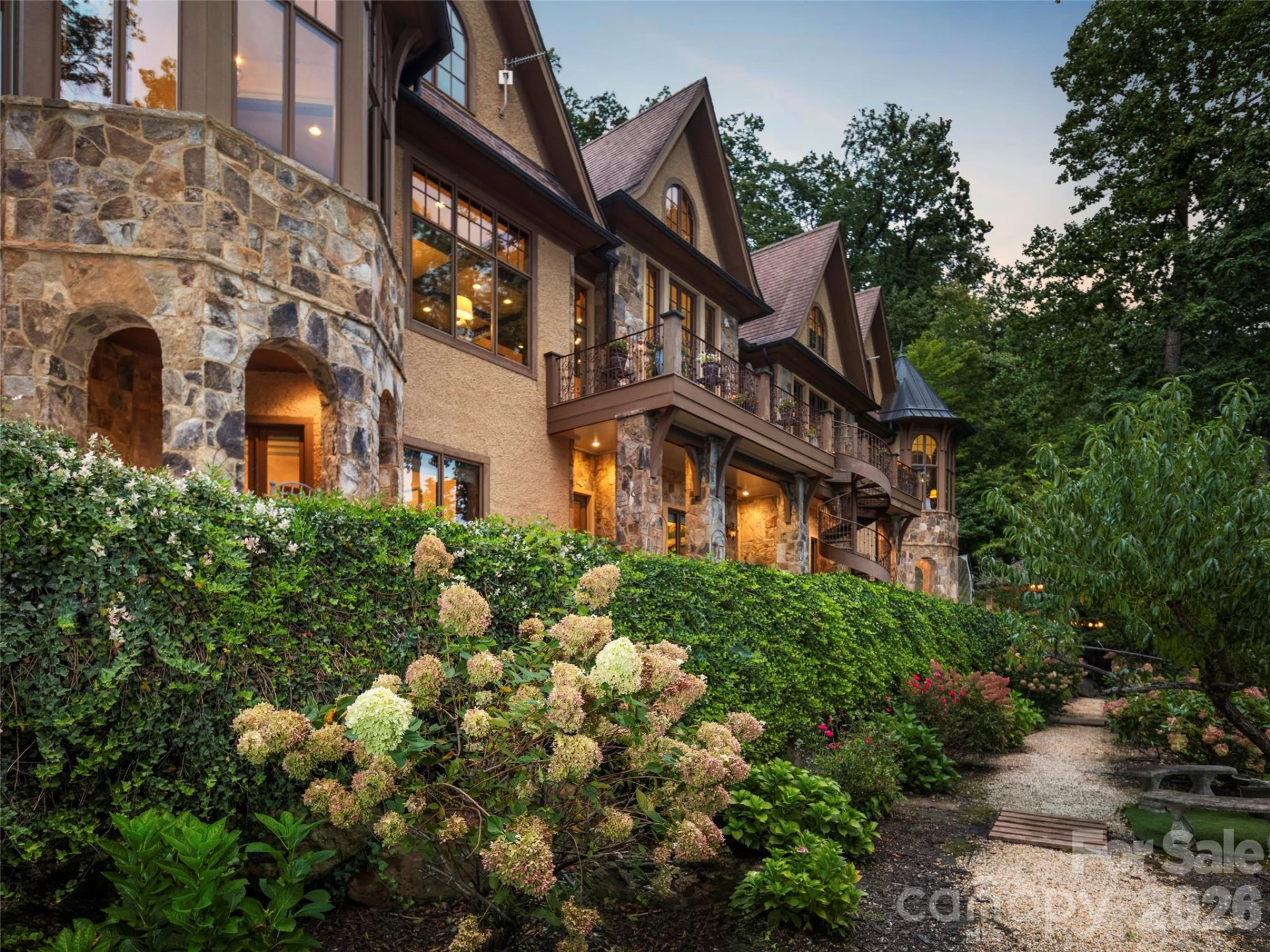 994 Clovertop Lane - Photo 45