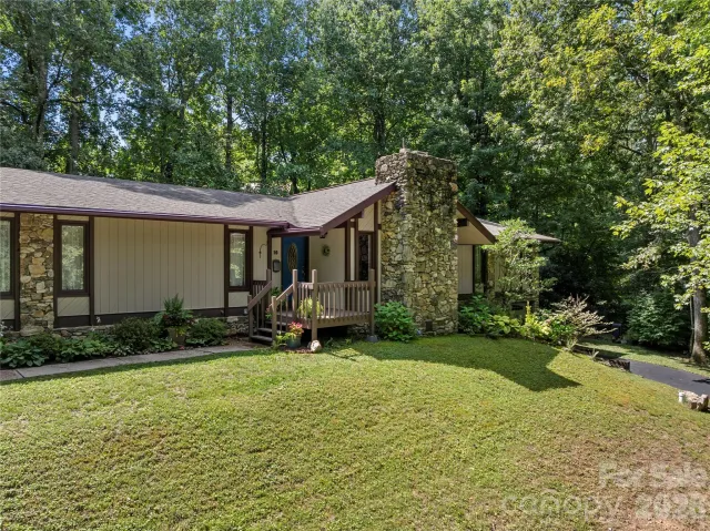 10 Brook Forest Drive