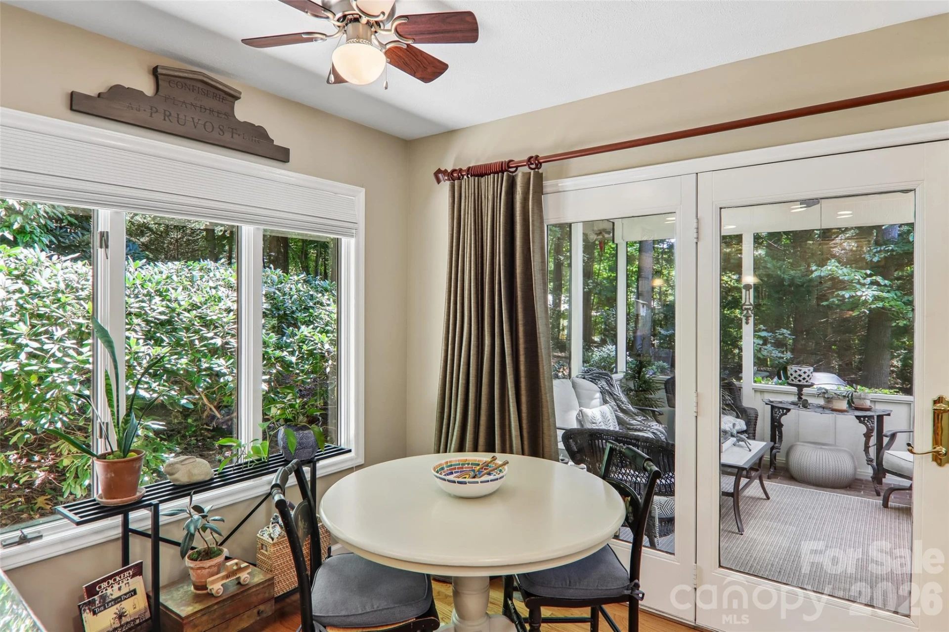 133 Larchmont Drive - Photo 10