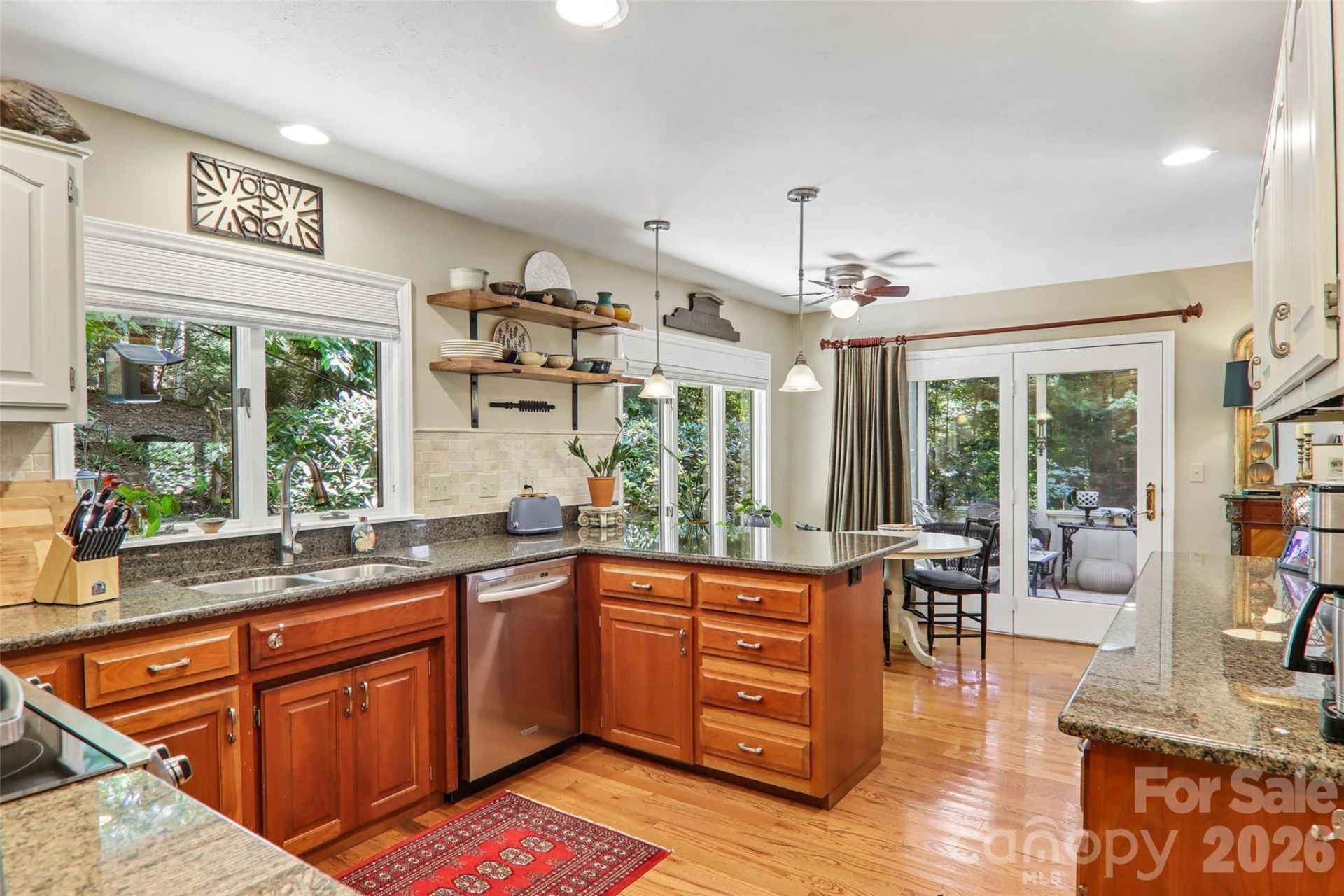133 Larchmont Drive - Photo 12