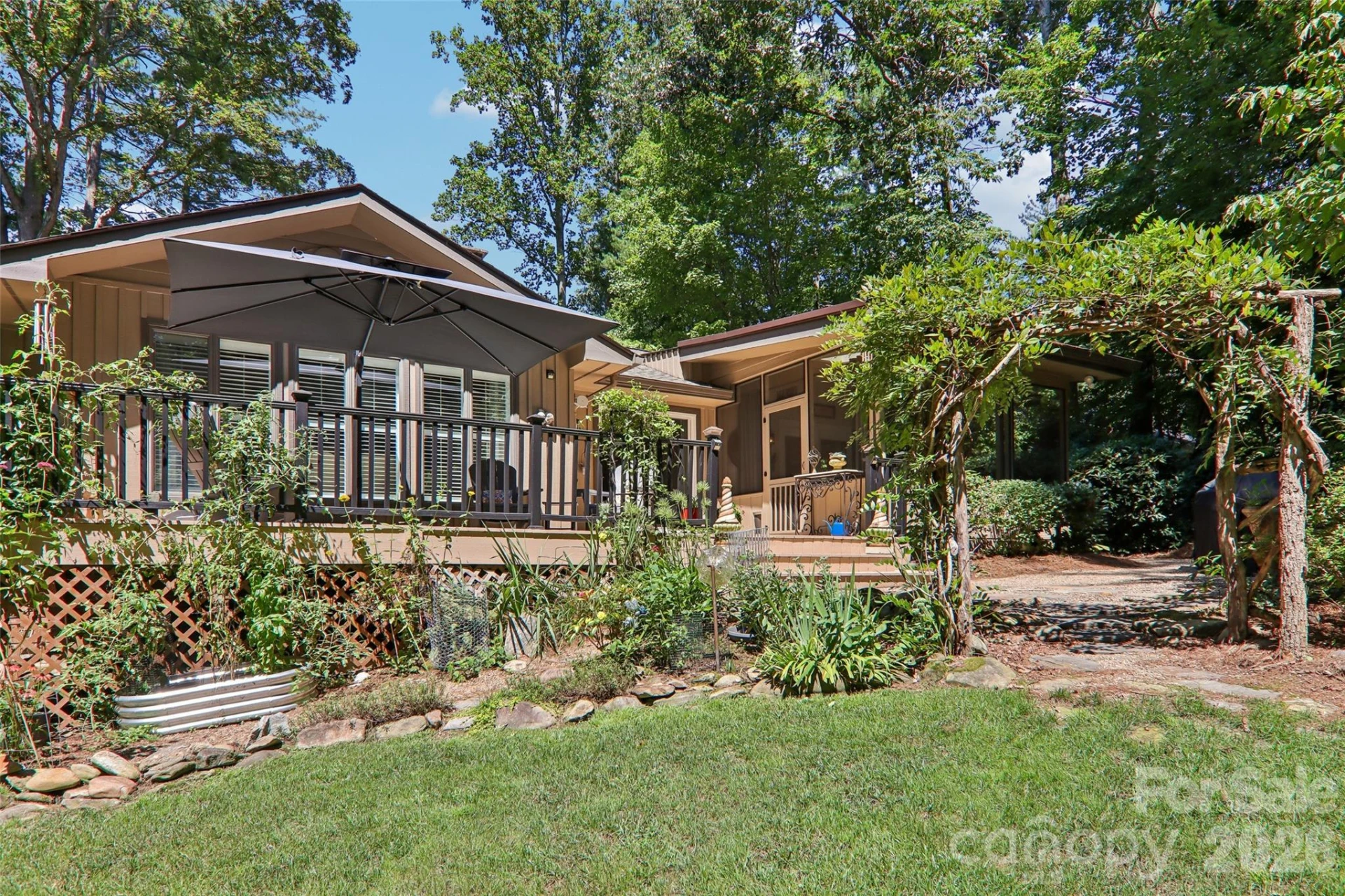 133 Larchmont Drive - Photo 32