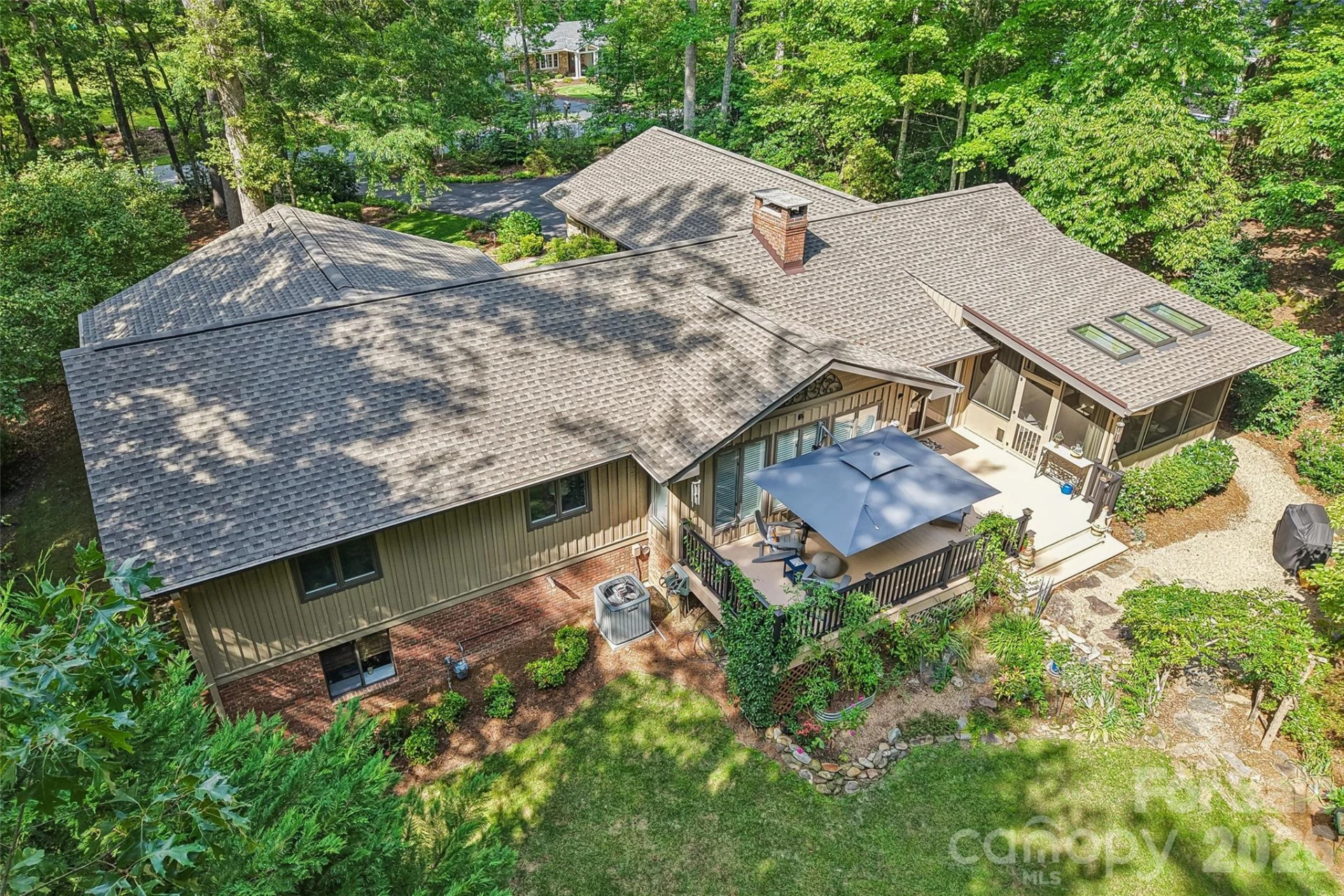 133 Larchmont Drive - Photo 35