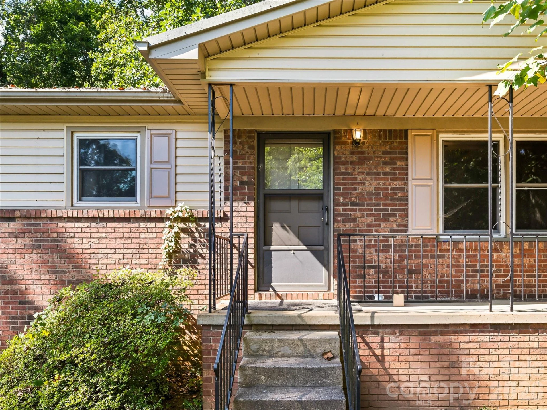 28 Fairhaven Court - Photo 2