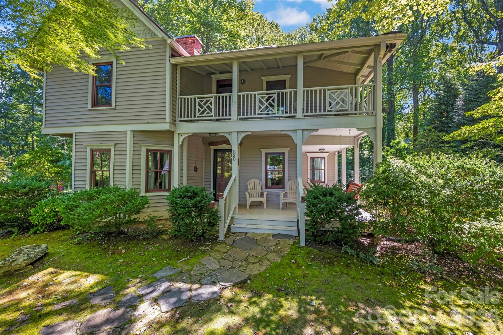 520 Esseola Street - Photo 2