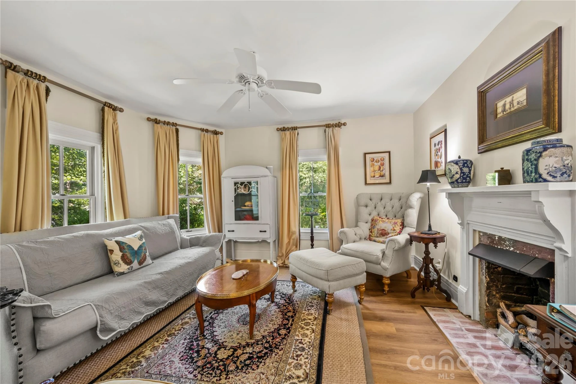 520 Esseola Street - Photo 4