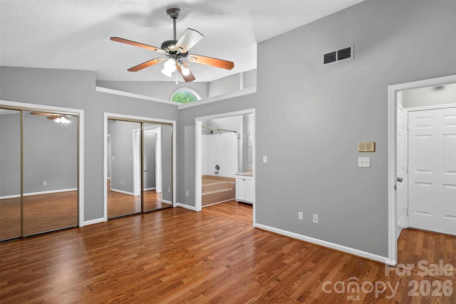 35 Marlwood Court #136 - Photo 14
