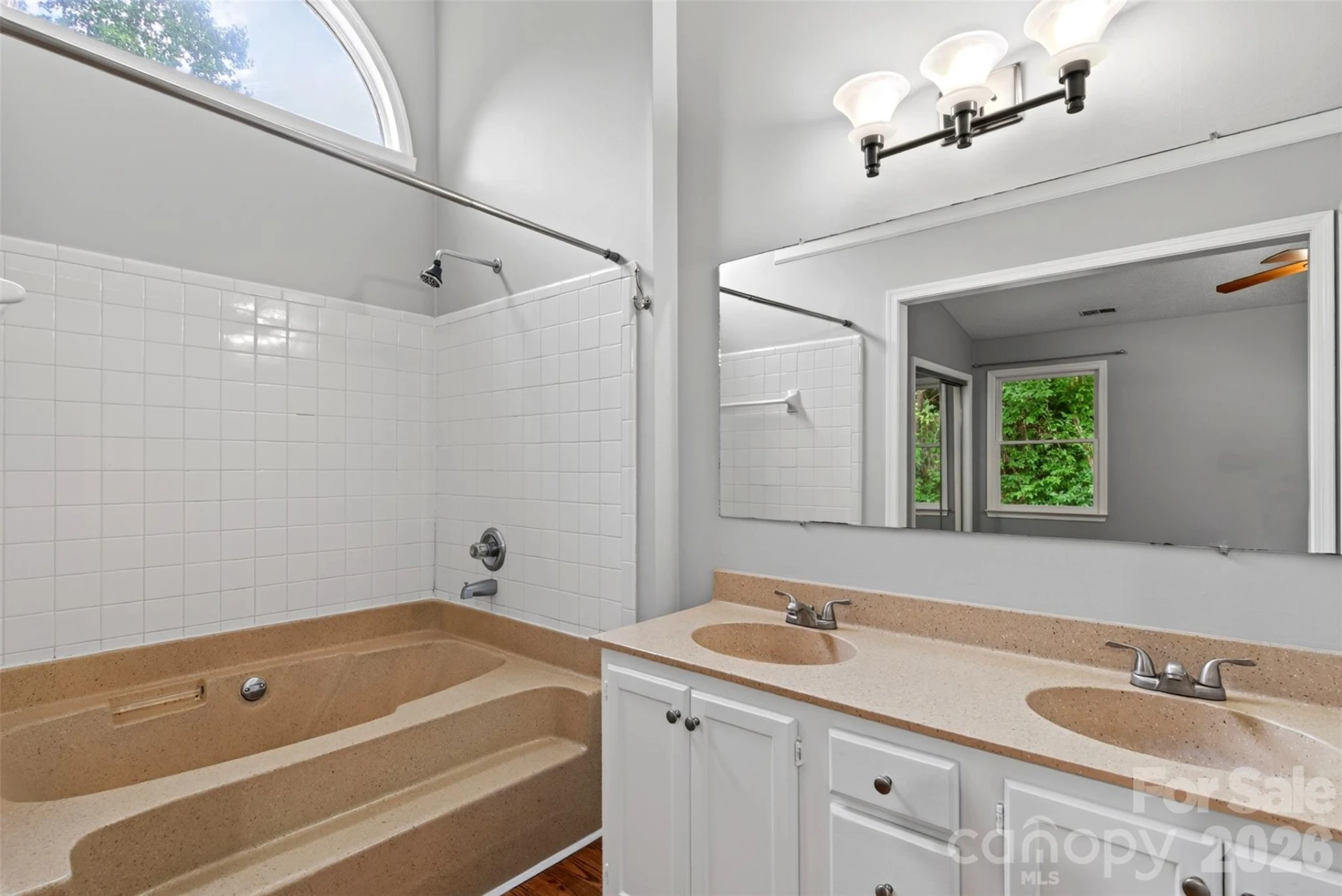 35 Marlwood Court #136 - Photo 15