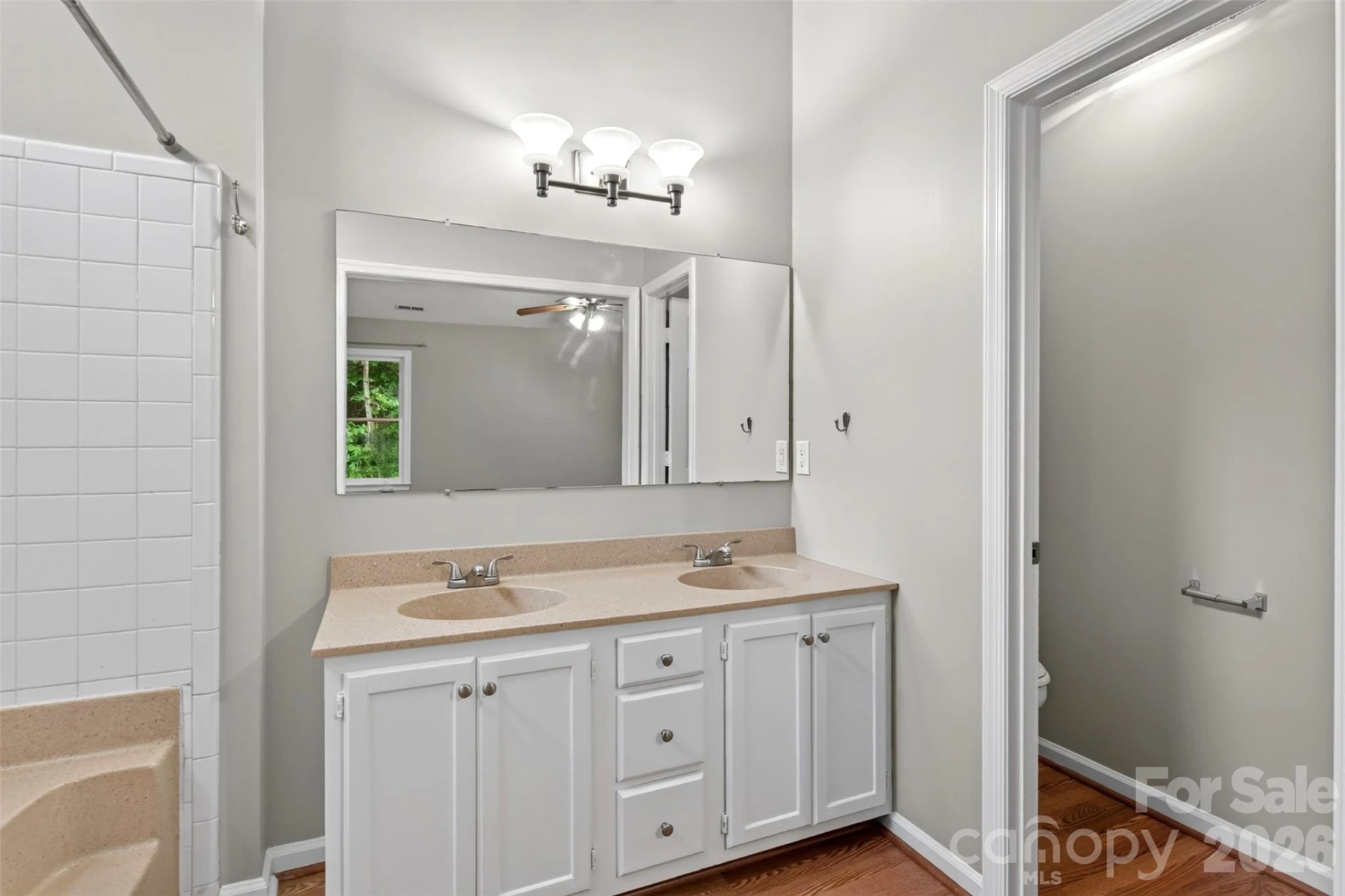 35 Marlwood Court #136 - Photo 16