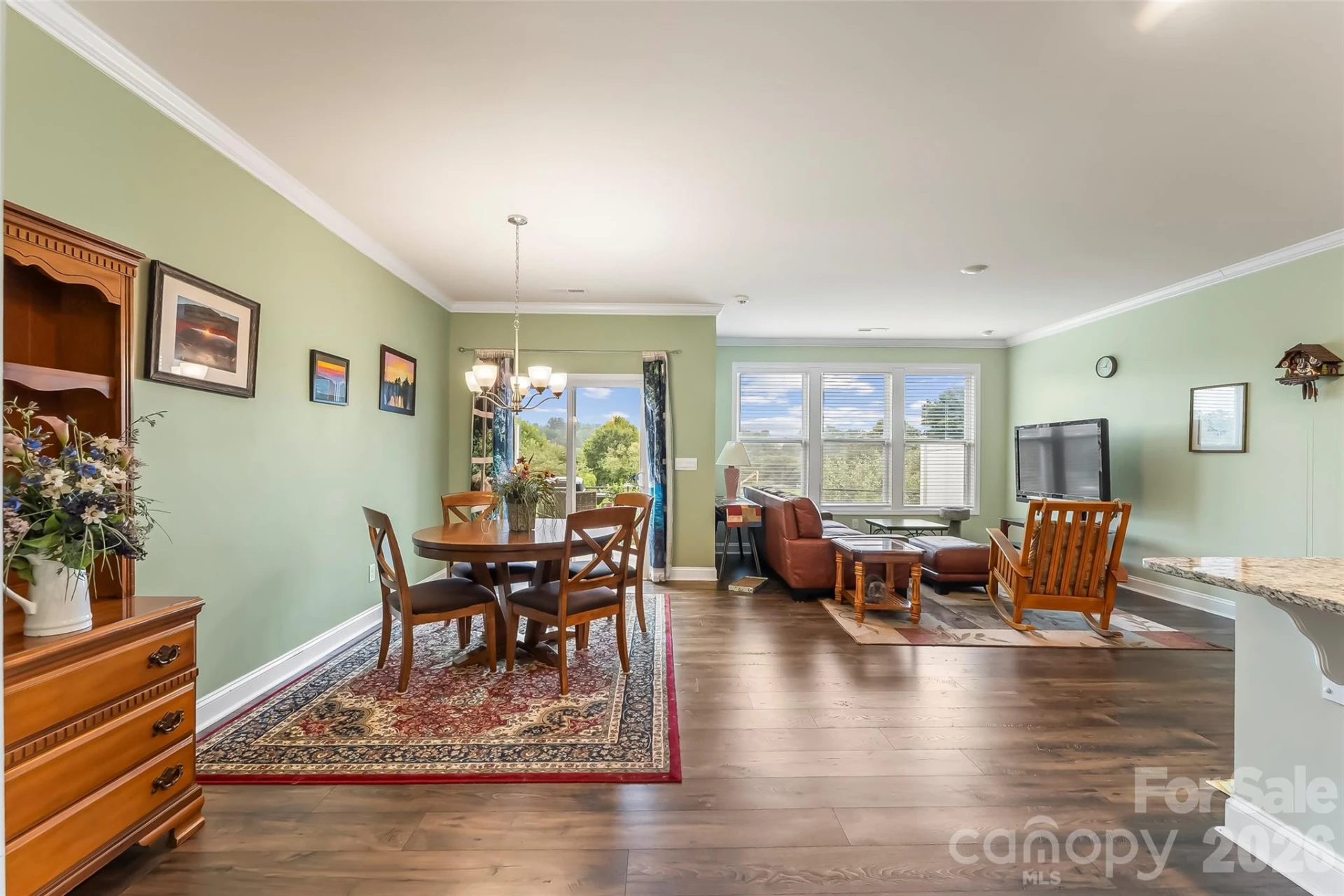 138 Creekview Road - Photo 2