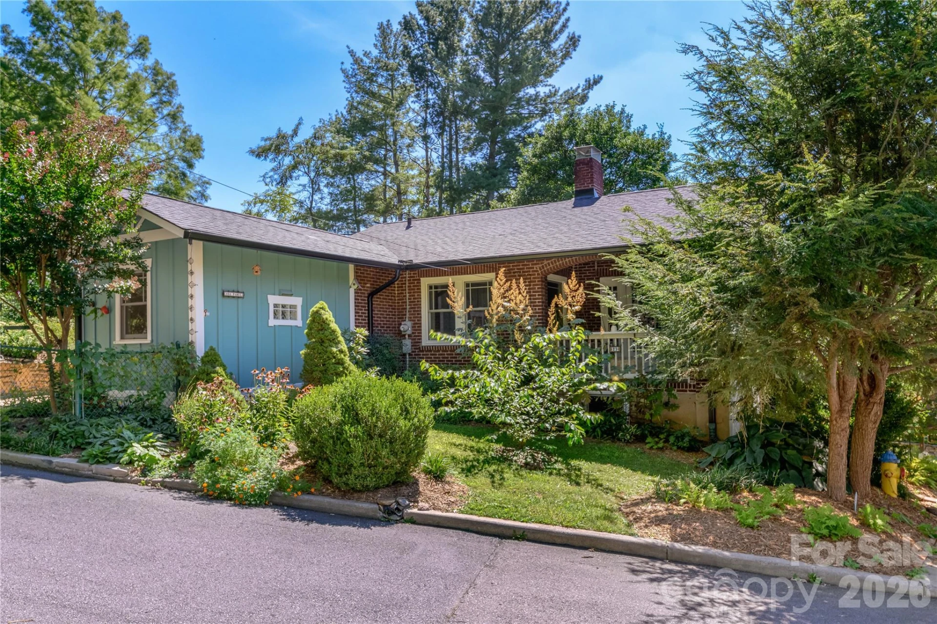 29 Hillside Street