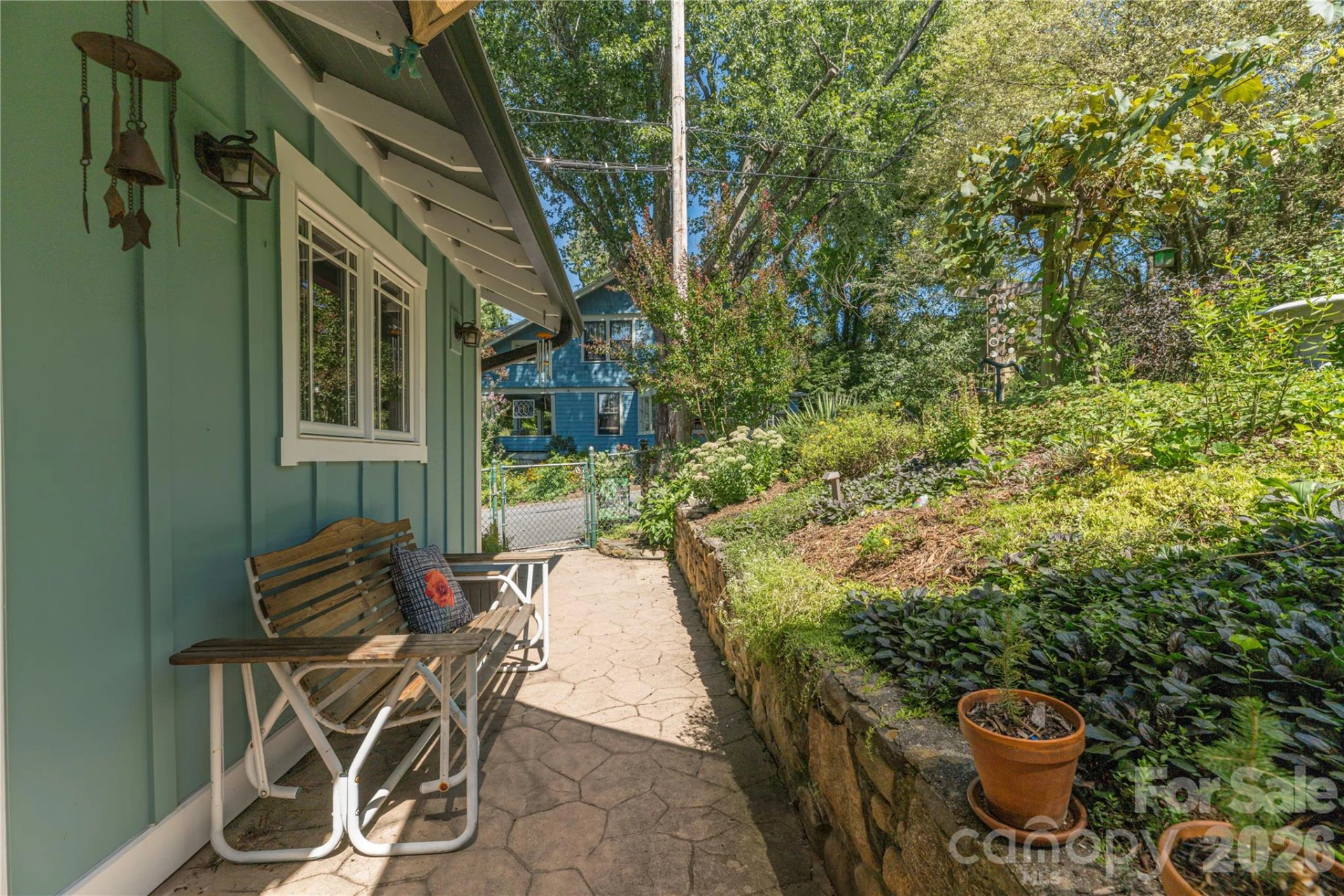 29 Hillside Street - Photo 2