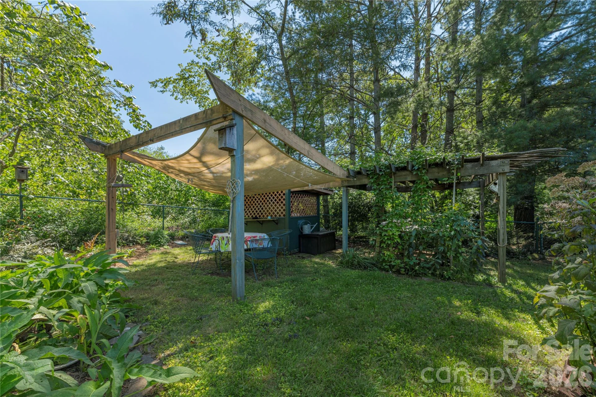 29 Hillside Street - Photo 26