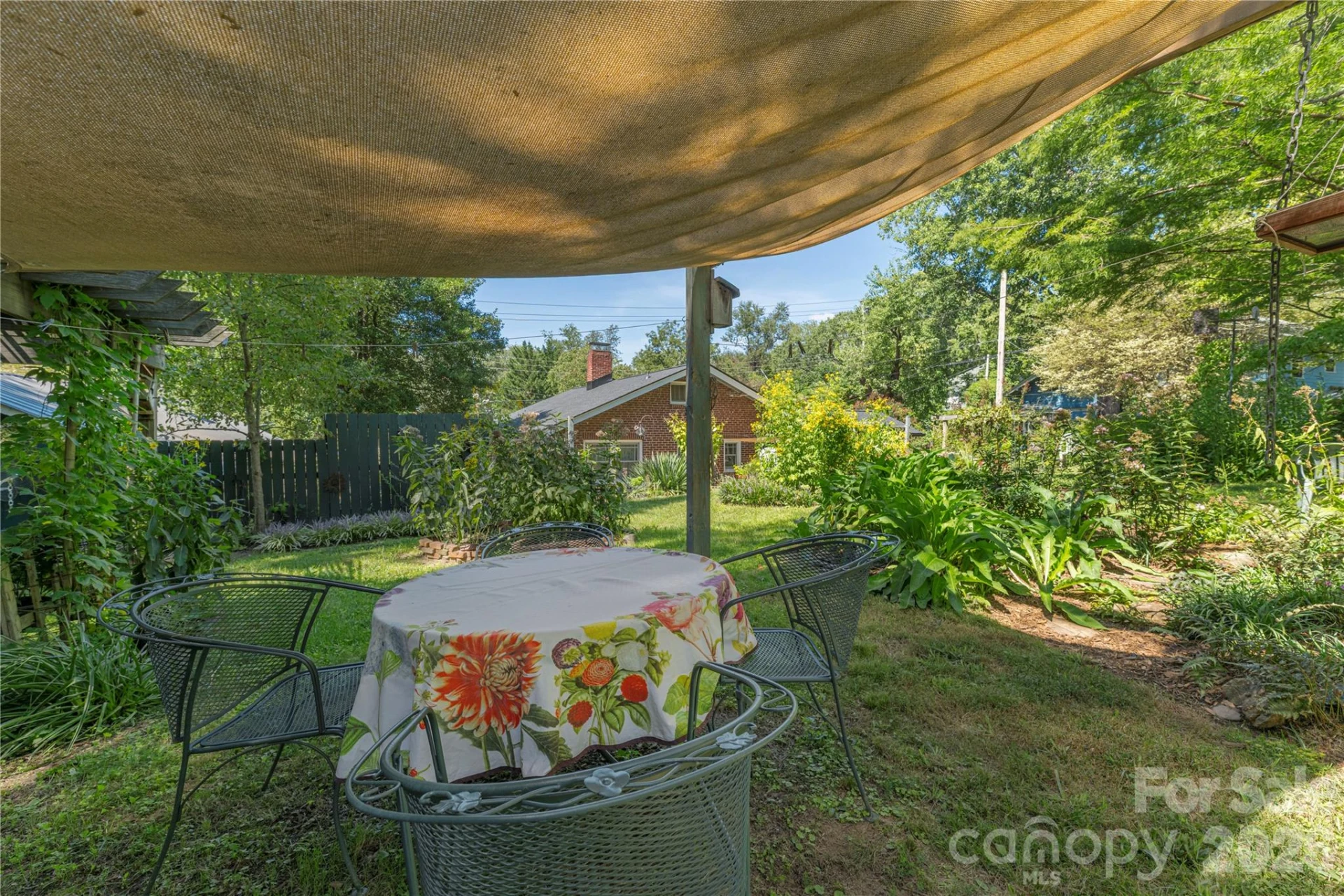 29 Hillside Street - Photo 27