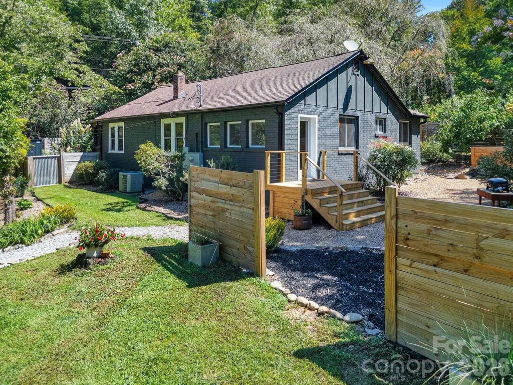 354 King Road - Photo 23