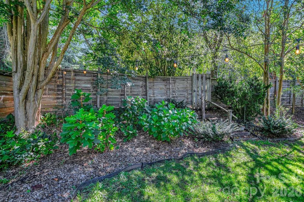 354 King Road - Photo 26