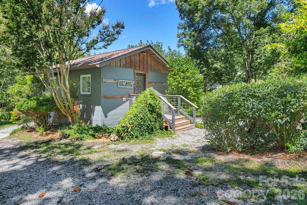 354 King Road - Photo 27