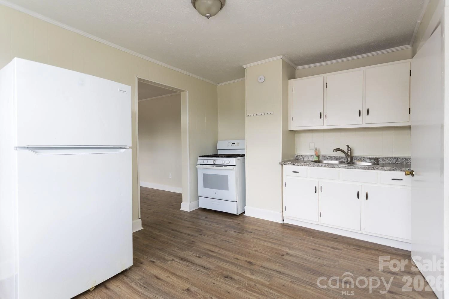 37 Water Street - Photo 12