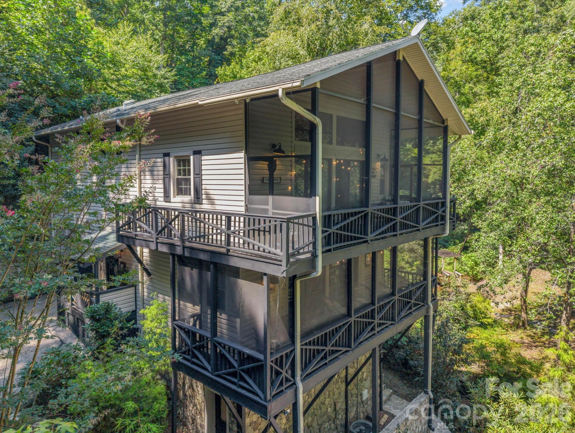 485 Grandview Drive - Photo 4