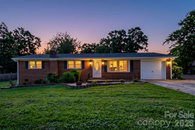 409 Oak Street Extension, Forest City, NC, 28043