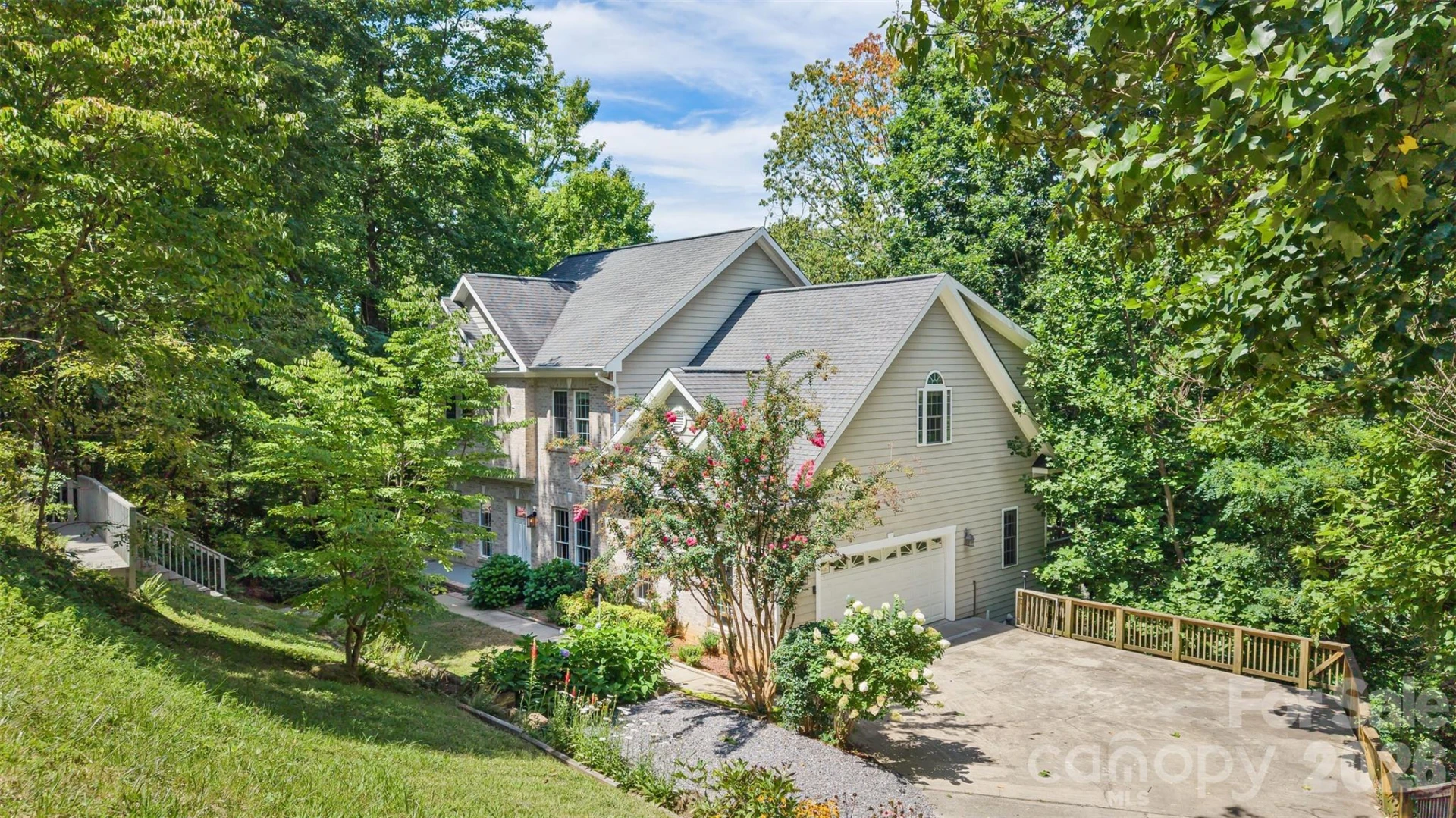 113 Ballantree Drive - Photo 2