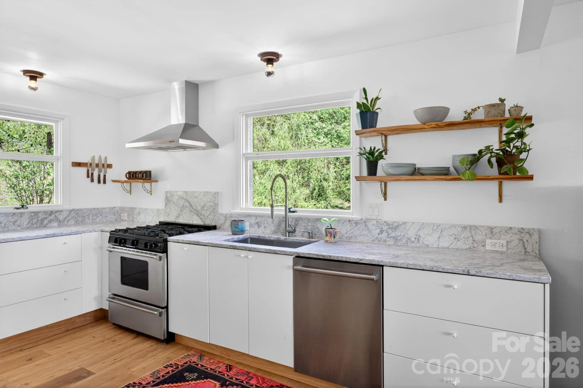 301 Stratford Road - Photo 10