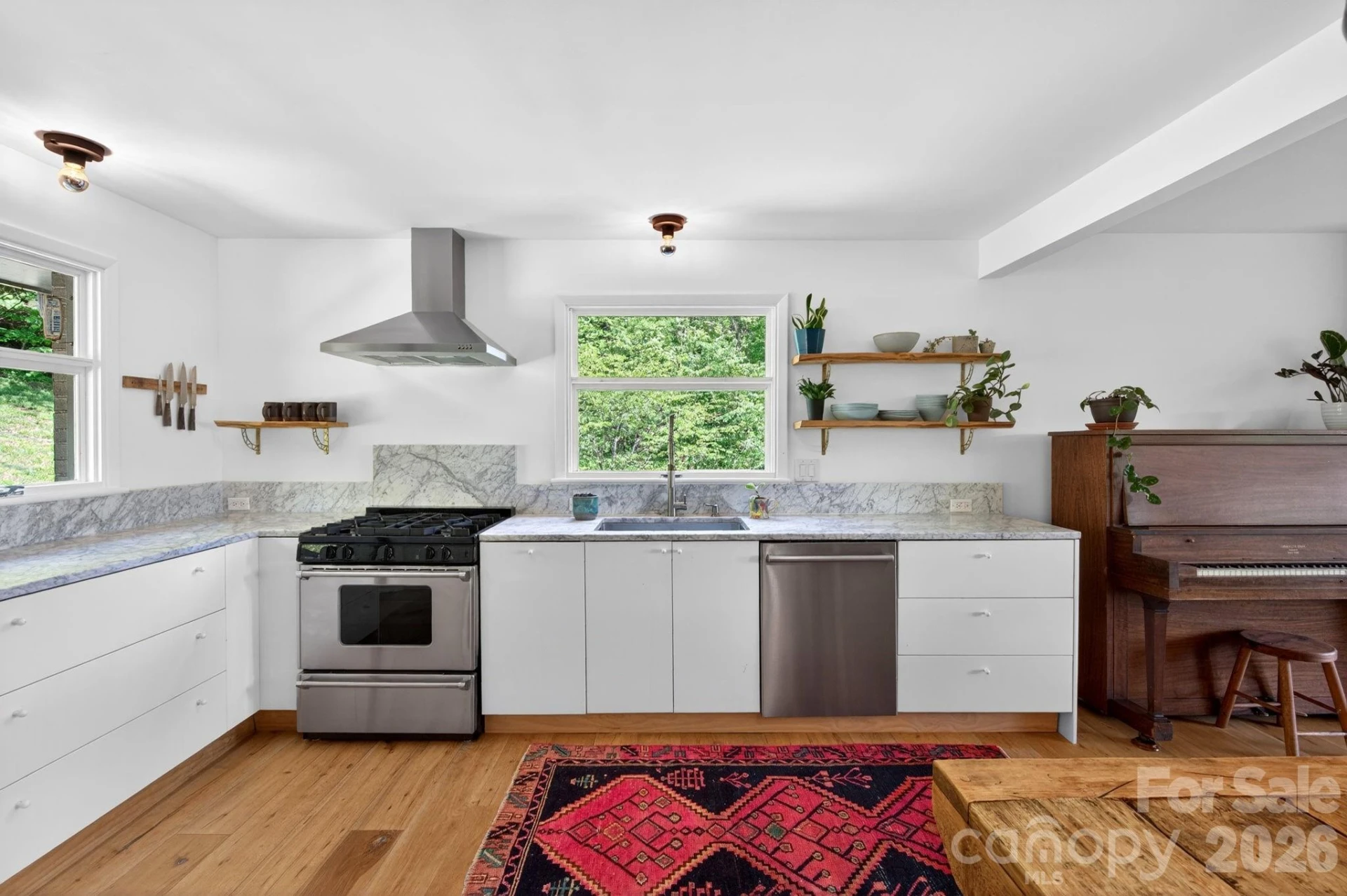 301 Stratford Road - Photo 9