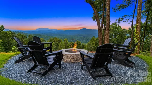 538 Pinnacle Mountain Preserve Road