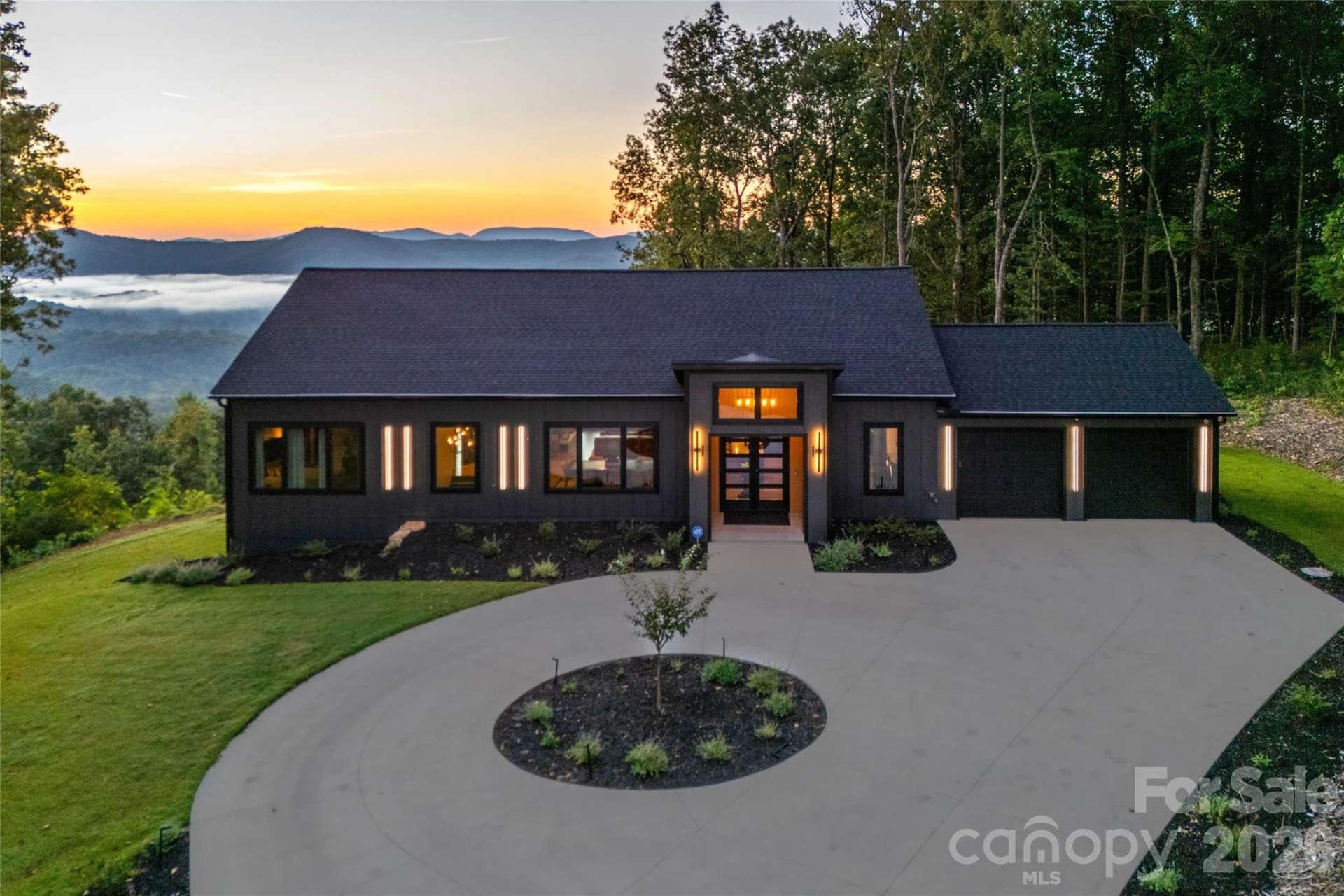 538 Pinnacle Mountain Preserve Road - Photo 2