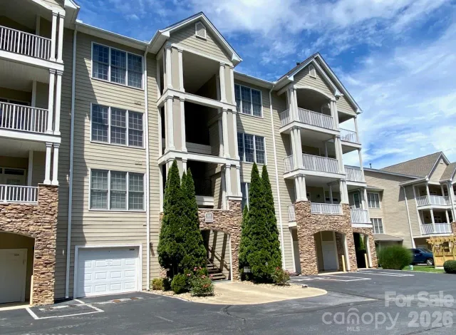 65 Glenview Lane