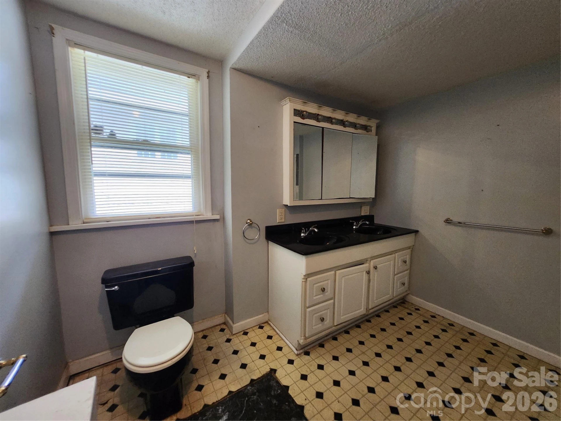 63 Westover Drive - Photo 17