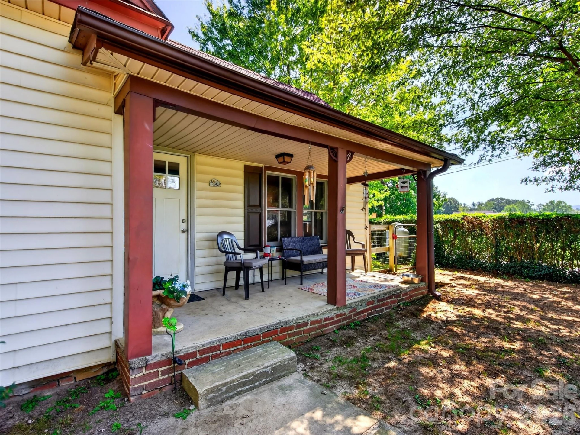 110 E Price Street - Photo 4