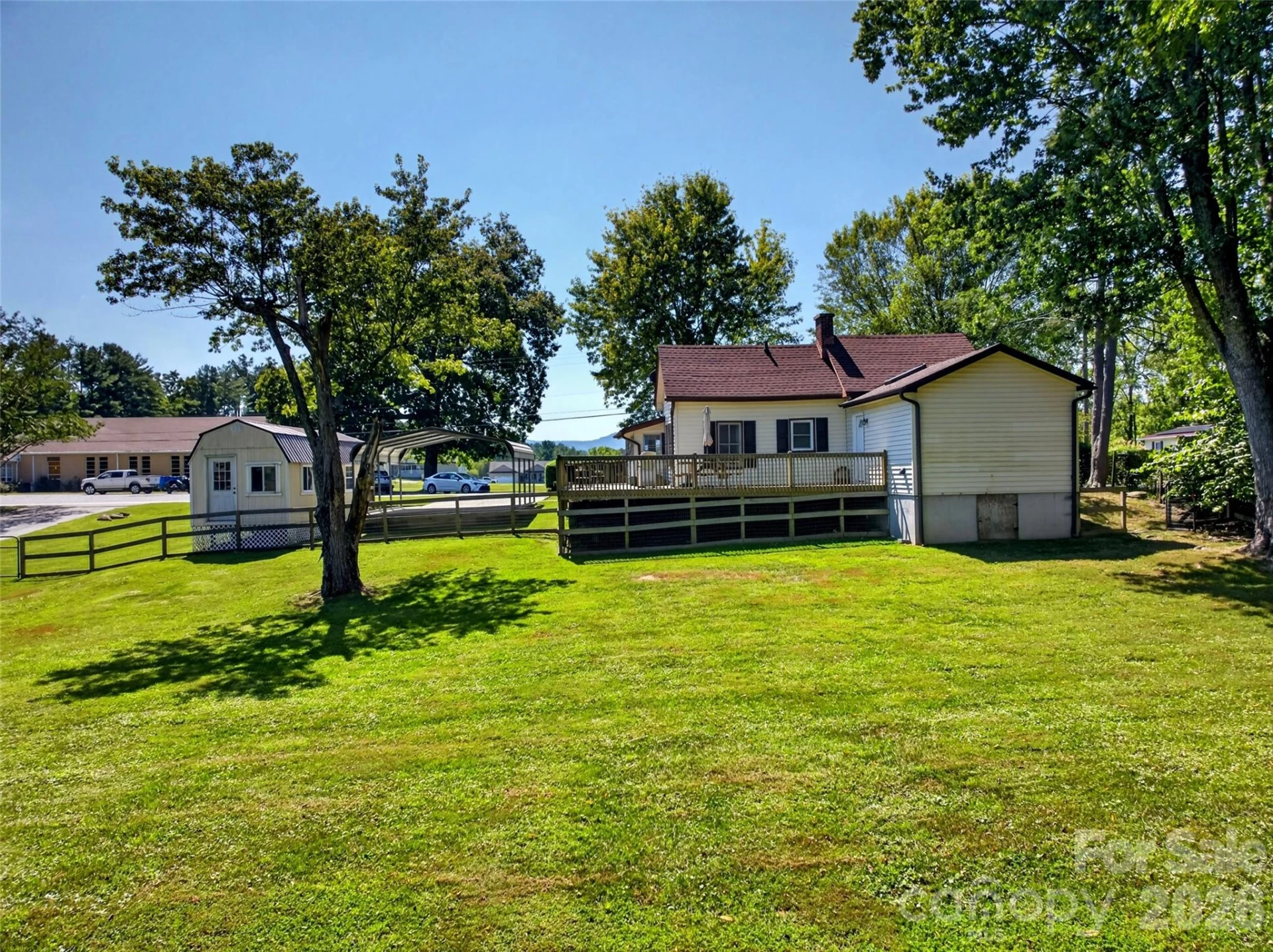 110 E Price Street - Photo 5
