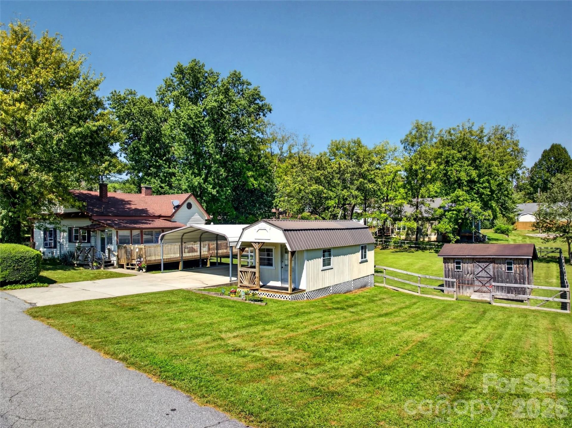 110 E Price Street - Photo 6