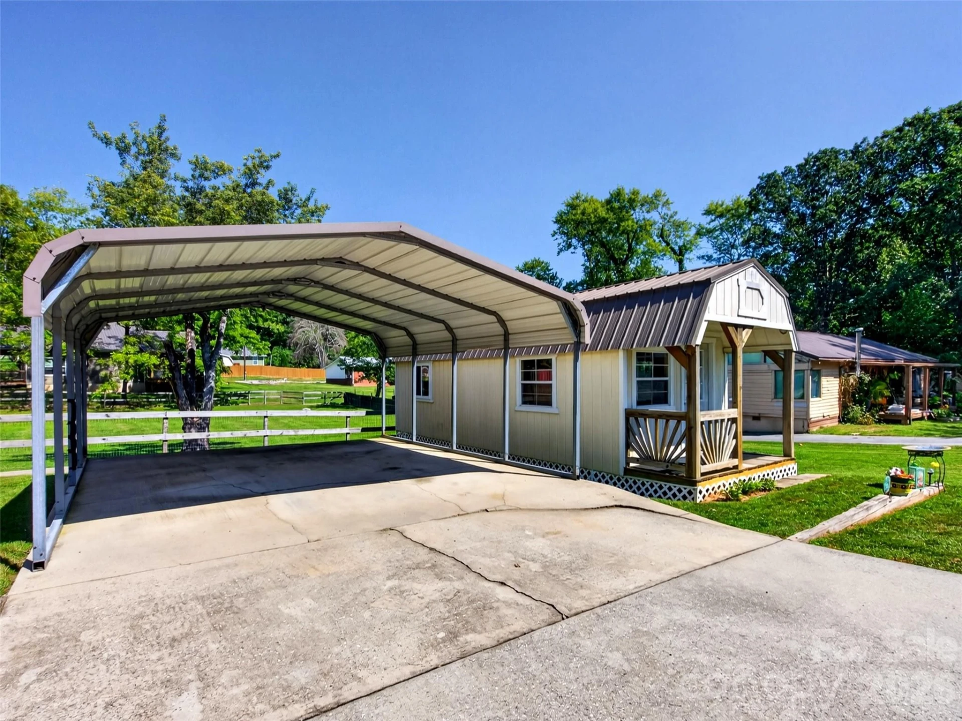 110 E Price Street - Photo 33