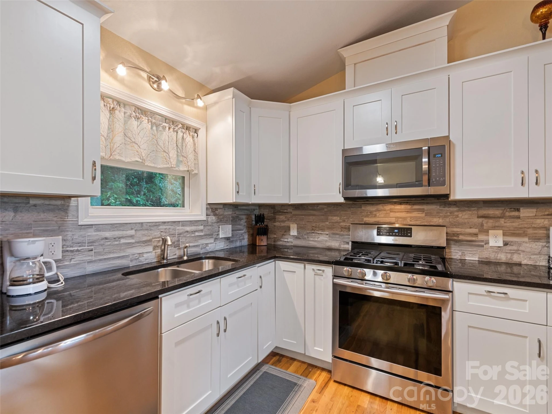 404 Loop Road - Photo 10