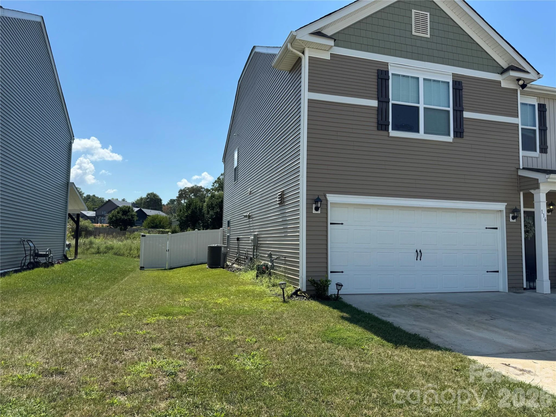 116 wheatfield Road - Photo 2