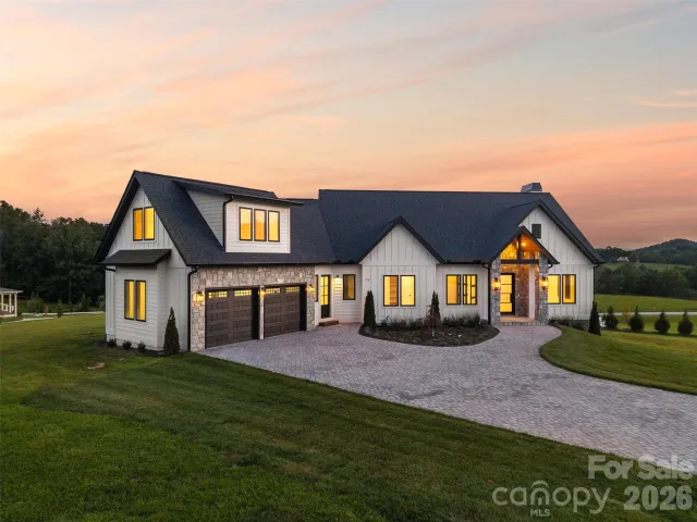 133 Golden Pasture Drive, Fletcher, NC, 28732