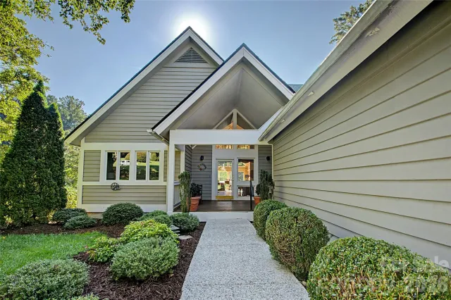 104 Overlook Drive, Flat Rock, NC, 28731