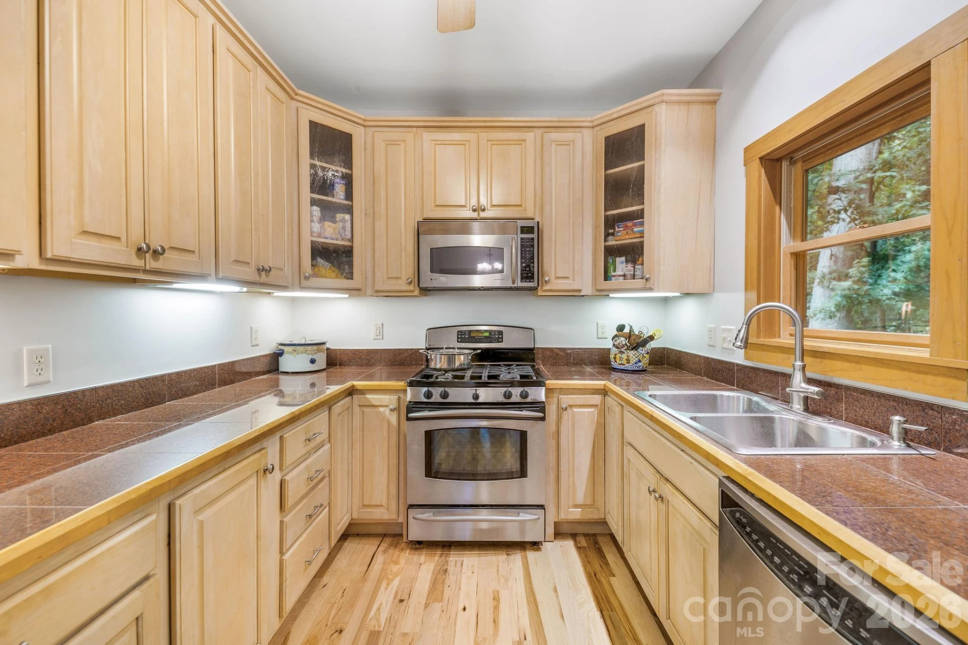 553 River Bend Drive - Photo 18