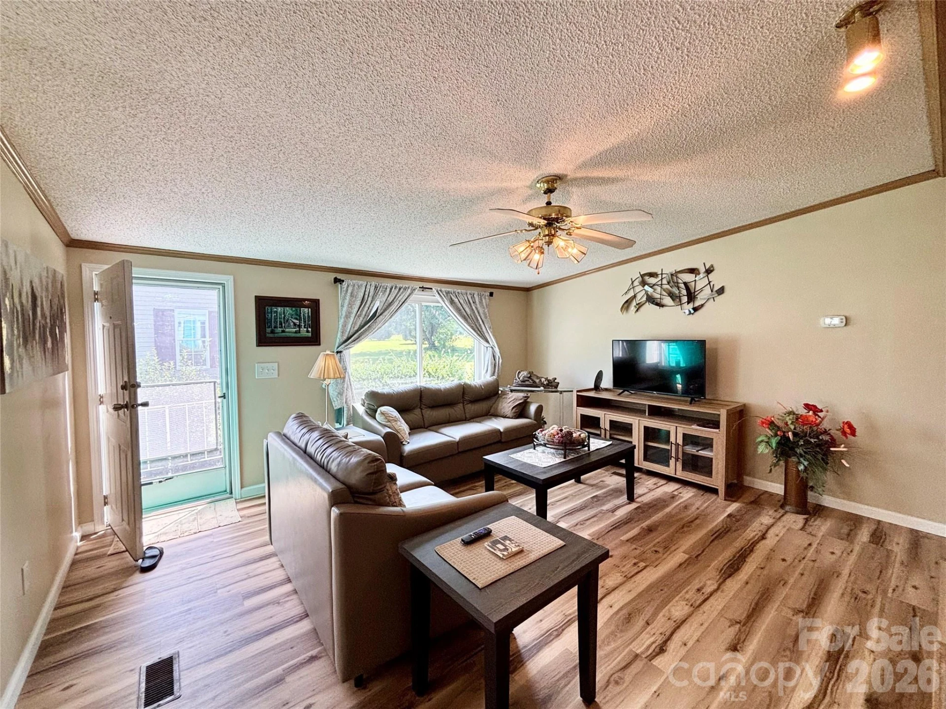 236 Riverwind Drive - Photo 4