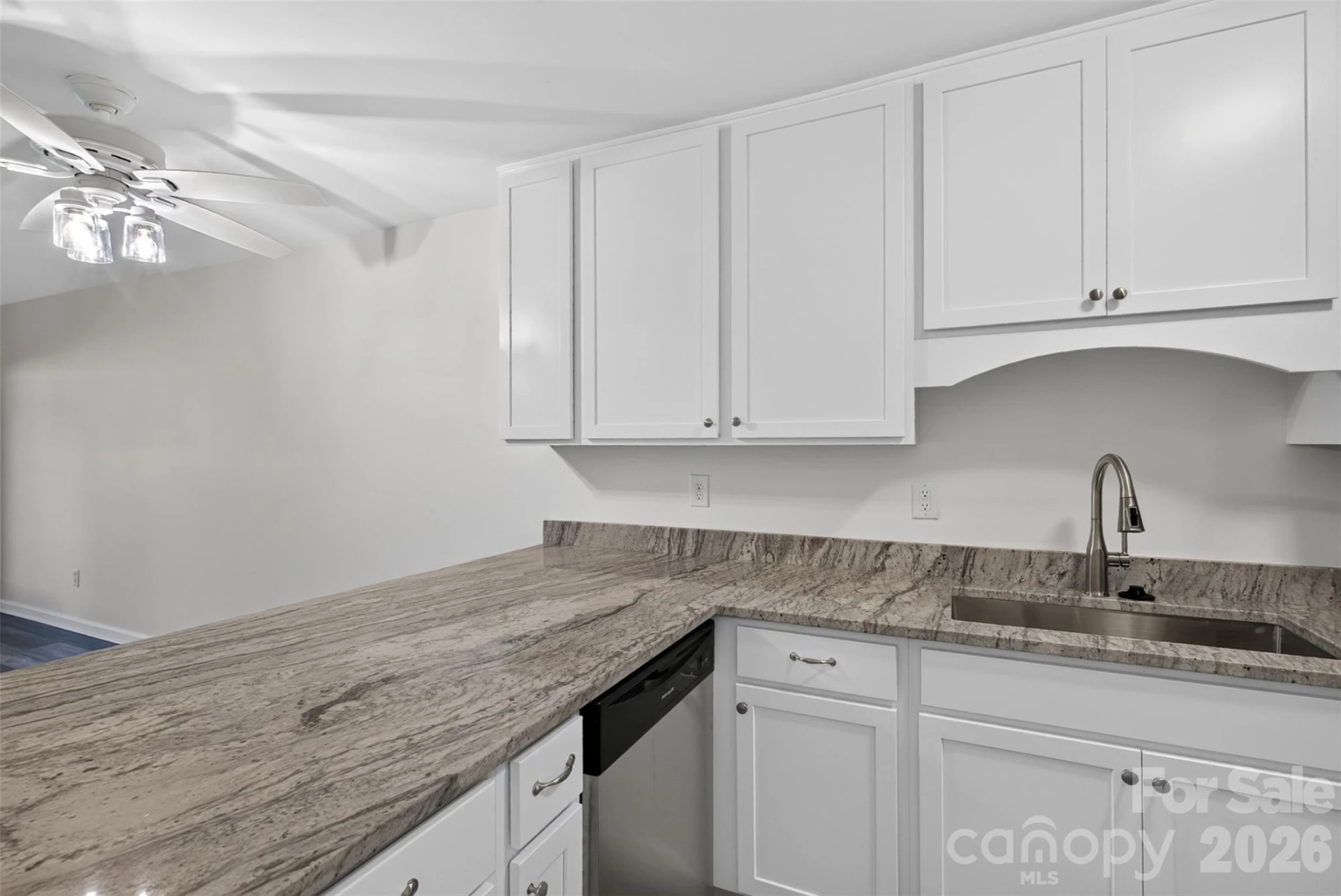 132 Colony Drive - Photo 6