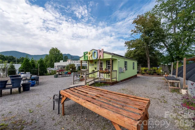 204 Black Mountain Avenue, Black Mountain, NC, 28711