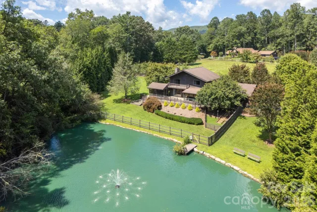 20 Spring Lake Drive