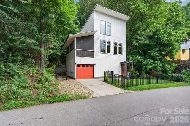 53 Waynesville Avenue